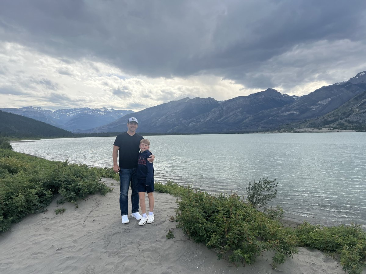 ArtRainer's tweet photo. Edmonton  🚘  Jasper

It’s been a journey. 

Worth it. https://t.co/iCZEejn1CP