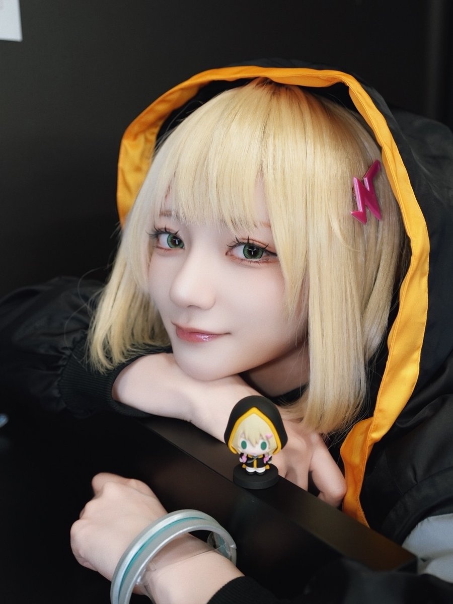 monst_goods's tweet photo. ＼手のひらサイズのかわいさ✨／

DREAMDAZE Ⅳ スーパービッグガチャに、
エルの「ミニフィギュアコレクション vol.2」と
「ミニアクリルスタンドコレクション vol.2」が登場🎉

DDⅣ グッズくじのD賞ミニタオルは、イベントでも使いやすいアイテム👀
エルもラインナップされています！

どちらも思わず集めたくなるかわいさです💛

ぜひ会場でチャレンジしてみてください🙌

#モンスト #モンドリ