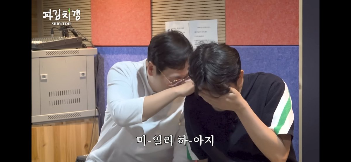 ohgoo1009's tweet photo. 불여시커플 https://t.co/oghARAha4I