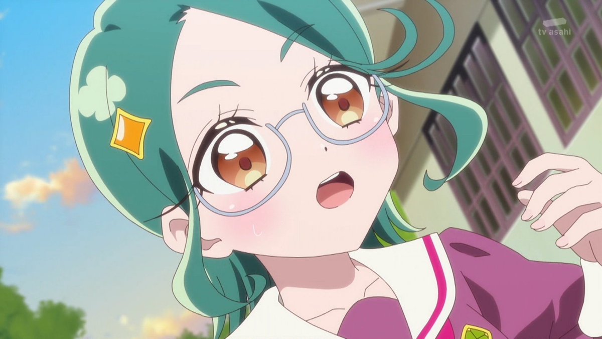 2nd_yeahsure's tweet photo. #precure #たんプリ
今回の証拠シーンもキュアエクレールになりそうな個人的に怪しそうなシーンを厳選

ユリの花でエクレールを明かす
れいさんの眼鏡なし姿
覚醒しそうなセリフ
そして、結界に入っていない
眼鏡は重要？(某先輩プリキュアは眼鏡なしでも変身できていたが)

ついに来週明らかに！ https://t.co/15gxfPndDz