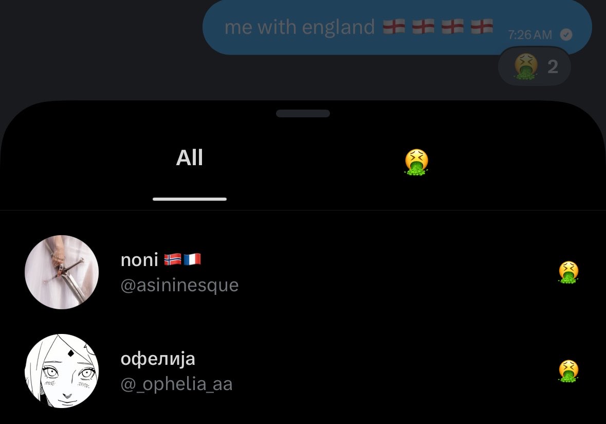 putmabame's tweet photo. Wake up hags @asininesque @_ophelia_aa 😂😂 https://t.co/WqtC0C9wwn