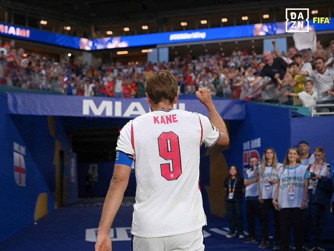choosan178's tweet photo. 対照的なシーンやわ
#W杯2026 https://t.co/8Ius1tKZ8j