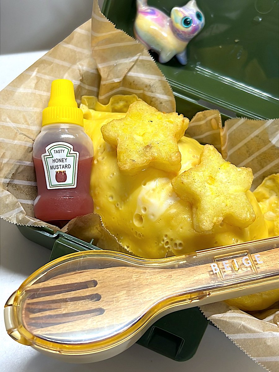 kiraramama0326's tweet photo. 2026.7.12☀️｡°
𝐺𝑜𝑜𝑑 𝑚𝑜𝑟𝑛𝑖𝑛𝑔︎ 🌻
暑い🥵
今日の次女弁当完成😋🍴🍱🎶
オムライス、私の嫌いなケチャップライス🍅
行ってらっしゃい👋

#お弁当 #お弁当記録 #お弁当作り楽しもう部 #お弁当倶楽部 #お腹ペコリン部 #802いただきます #snapdish  #起きたら802 https://t.co/sfWUgGR8OQ