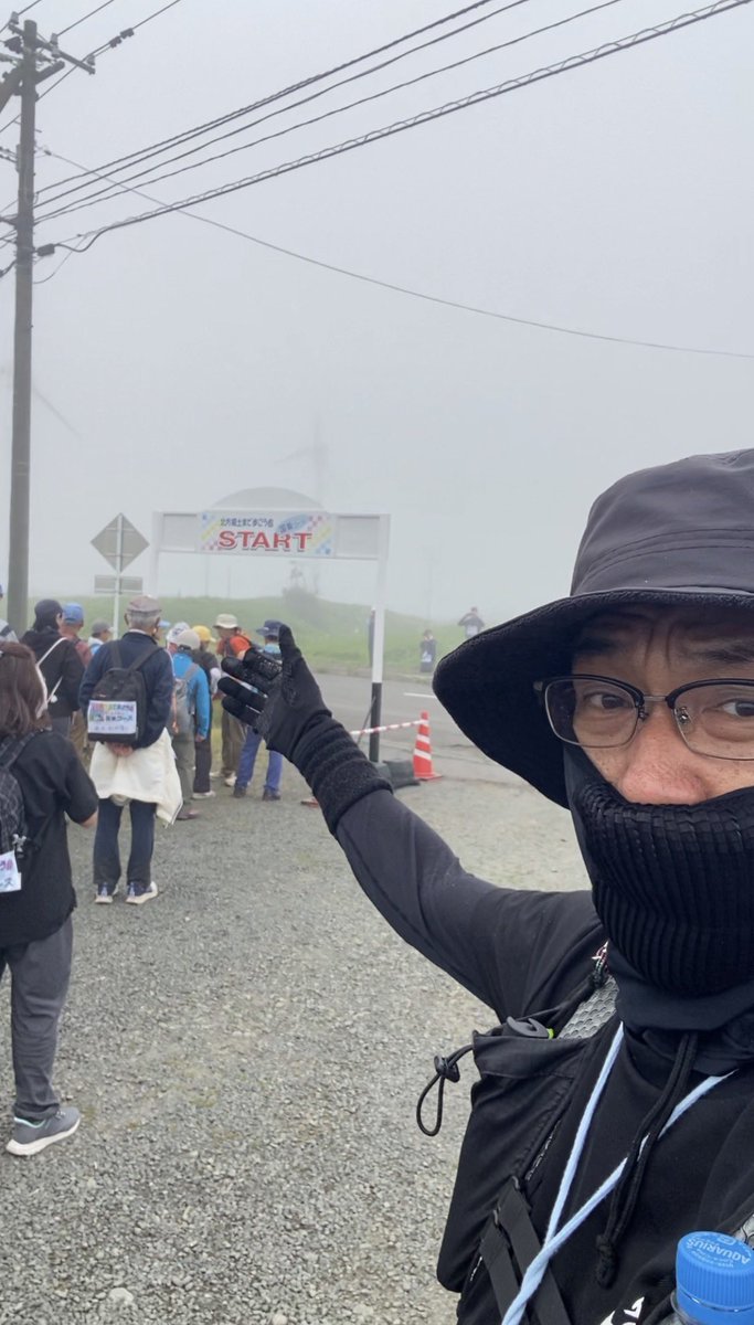 APstudioG369's tweet photo. 「北方領土まで歩こう会」国後島コース16キロ9時に出発致しました♪ https://t.co/fIT0X8NQlR