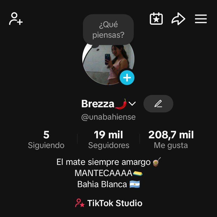 Brivallejos_'s tweet photo. Tengo tantos seguidores en Tiktok desde mi primer funa enorme del 2021, y ahora estoy en flop por no haberla usado dos meses. Help. https://t.co/H3CbRCKrkH