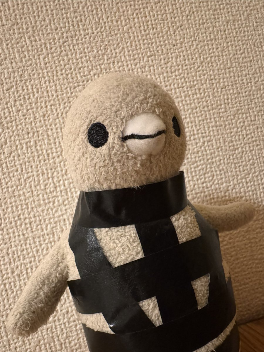 westmel0n's tweet photo. ぐっもーにん　えぶりぺん

(ファーストテイクをみたコペンちゃん)

#Suicaのペンギン https://t.co/0R6OfiU1j0