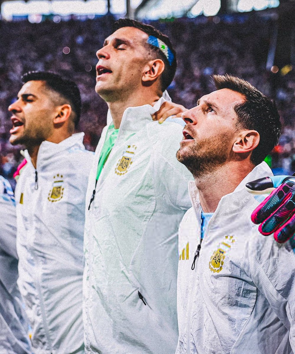 AtaqueFutbolero's tweet photo. VAMOS NOSOTROS, CARAJO. 🇦🇷 https://t.co/1jeDndFBJo