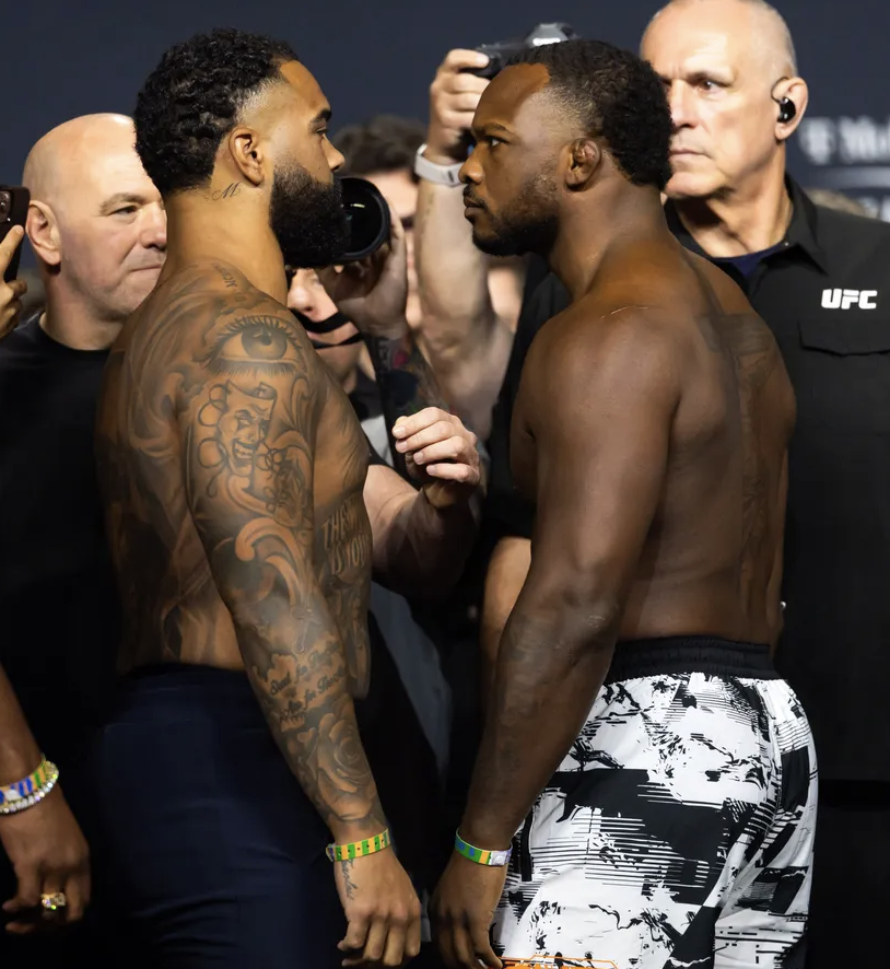 Main Card Minute tweet media
