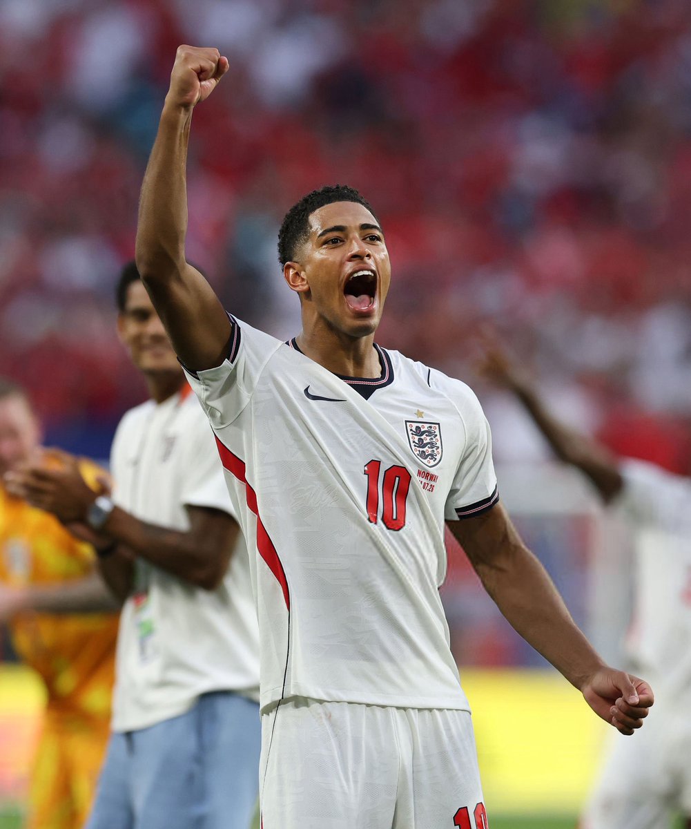 _gjr7's tweet photo. Jude Bellingham 
#FIFAWorldCup | #NORENG https://t.co/GA2kdkWewX