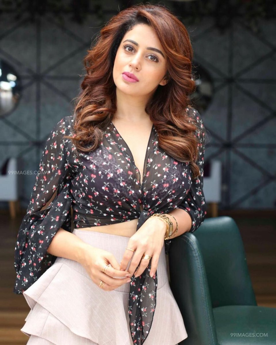 GlamButy's tweet photo. #NehaPendse
Glamorous Wallpaper Collection 2 https://t.co/PkVSKr8WuP