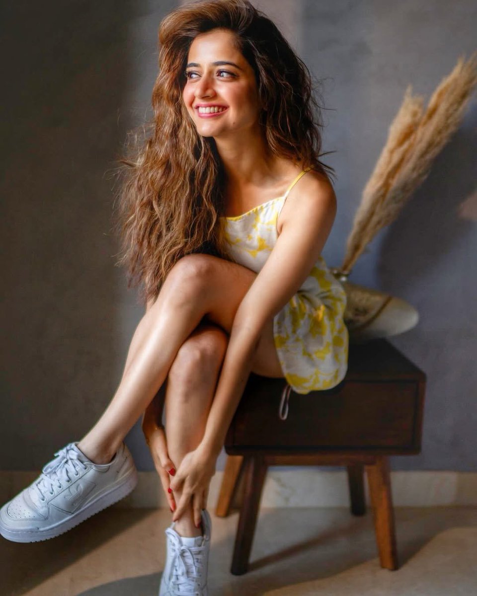 Mahendaroffl's tweet photo. #AshikaRanganath ❤️
@AshikaRanganath https://t.co/rtK1VDgqeu