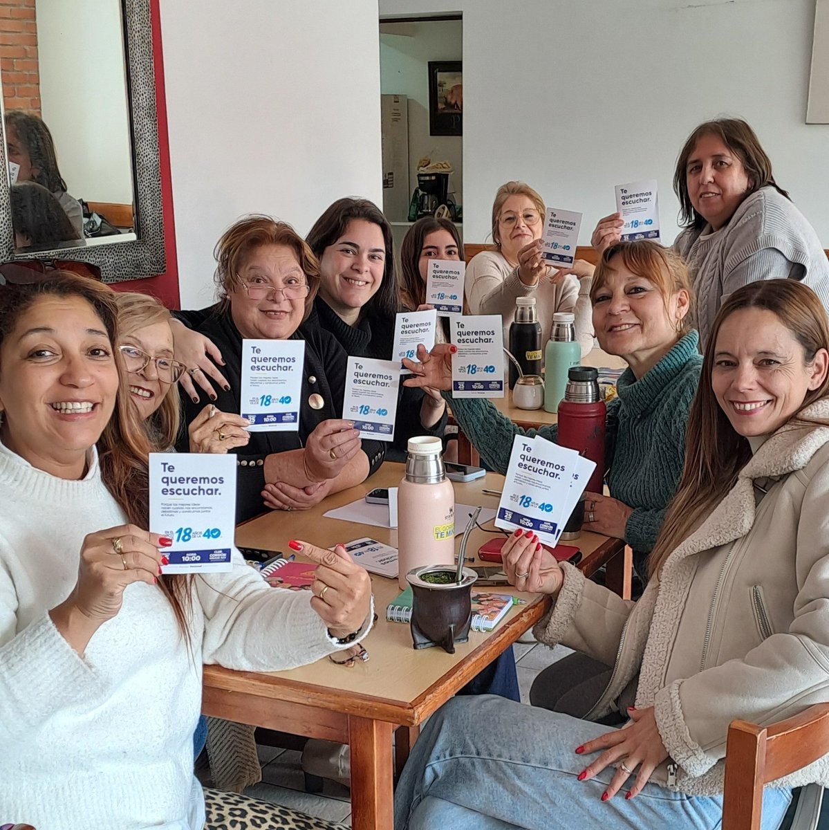 Fatilara_40's tweet photo. Cuando las mujeres nos reunimos, compartimos ideas y trabajamos por un mismo objetivo, siempre suceden cosas buenas.
Hoy, desde La Blanqueada, mujeres de todos los municipios nos encontramos para seguir construyendo, escuchando y trabajando con compromiso para nuestro Congreso Nacional
 📅25 de julio 
📍Club Cordón  Gracias Senador  @JavierGarcia_Uy Diputado @GabrielGianoli por el apoyo @ESPACIOCUARENTA @PartidoNacional @VeroGMaccio
@ZeniaP40