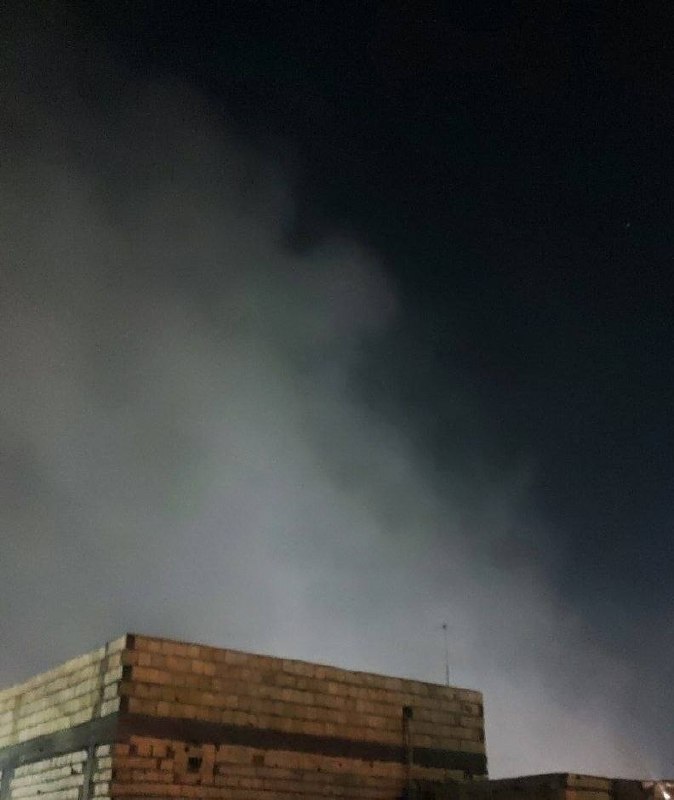 ME_Observer_'s tweet photo. ⚡️ 🚨Iran:  US bombing in Konarak: https://t.co/MQBveVQQjV