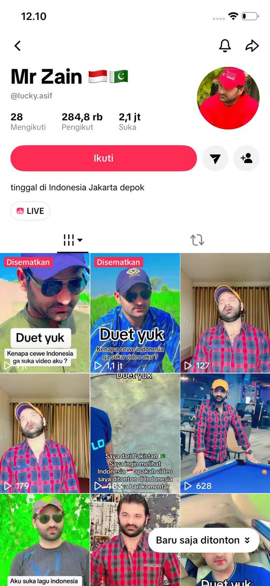 hanifproduktif's tweet photo. Baru tau kalo cowok Pakistan banyak yg ngonten targetin emak2 di Indo bahkan mereka sering DM juga di Facebook/Tiktok

Coba cek DM orangtua/keluarga kalian, make sure mereka ga balesin DM dari cowok2 ini.

- Gen Z: kena scam cowok Roblox 
- Millenials: kena scam cowok Bumble ngaku kerja di oil and gas Kalimantan 
- Gen X: kena scam cowok Pakistan