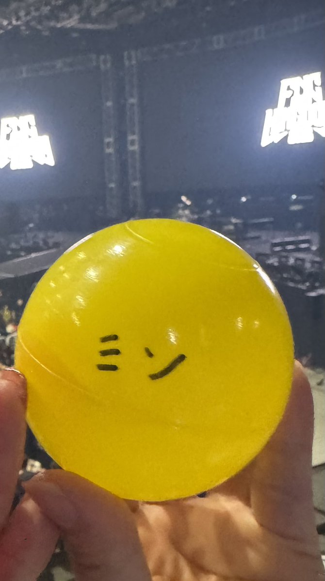 maymayboice's tweet photo. 【交換希望】
譲:Hi-Fi Un!corn ホミン君
求:CNBLUE ヨンファ
BAND KINGDOM キーホルダー または トレカ
本日、会場で交換希望です🤗
お心当たりのある方は、お気軽にDMまたはリプライお願いいたします🙇♀️
い。
#交換 #HiFiUnicorn #허민 #ホミン #BANDKINGDOM #RASIDO https://t.co/nMcwmQ6mIc