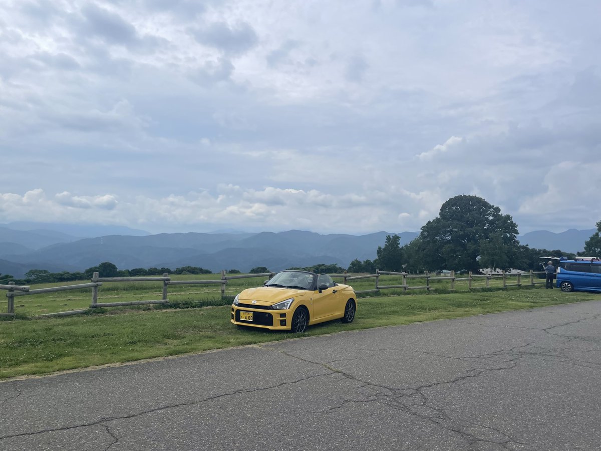 GGis60s's tweet photo. 朝活😄
早起きしてから洗車からのいつもの場所😄
曇りで日差しがない分快適なオープンドライブ‼️ https://t.co/rzeKF0HFhR
