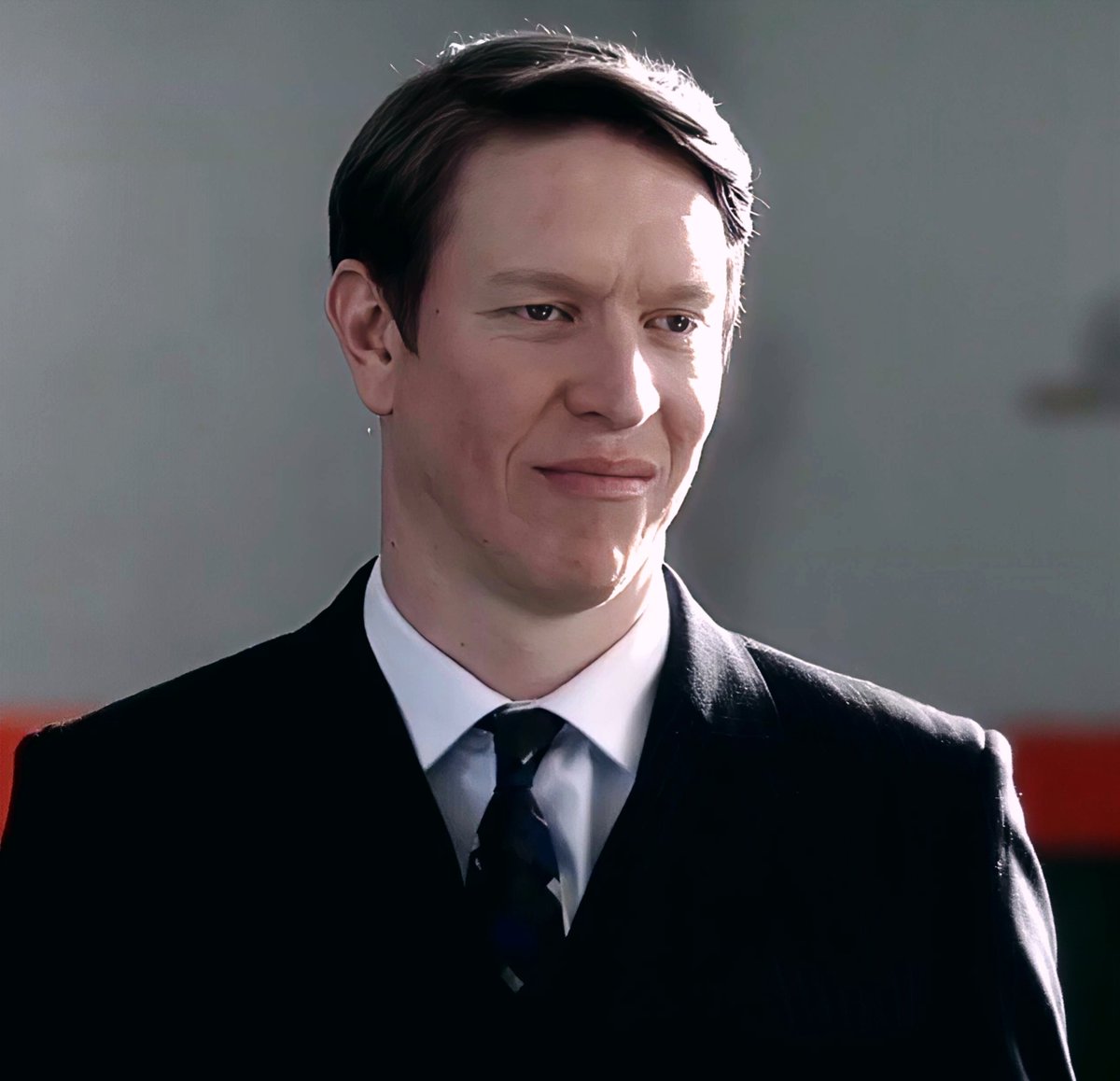 Samspruelllover's tweet photo. He could give me that bitch face and I'd say "thank you"

In that scene I was like: 🫪🫪🫪💀

#samspruell #samspruelledit #therunaway #miniserie https://t.co/u5aoW91jjD