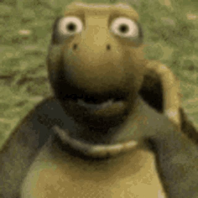 CatacomBees's tweet photo. Me seeing that caller id pop up https://t.co/OTti4zRU9c