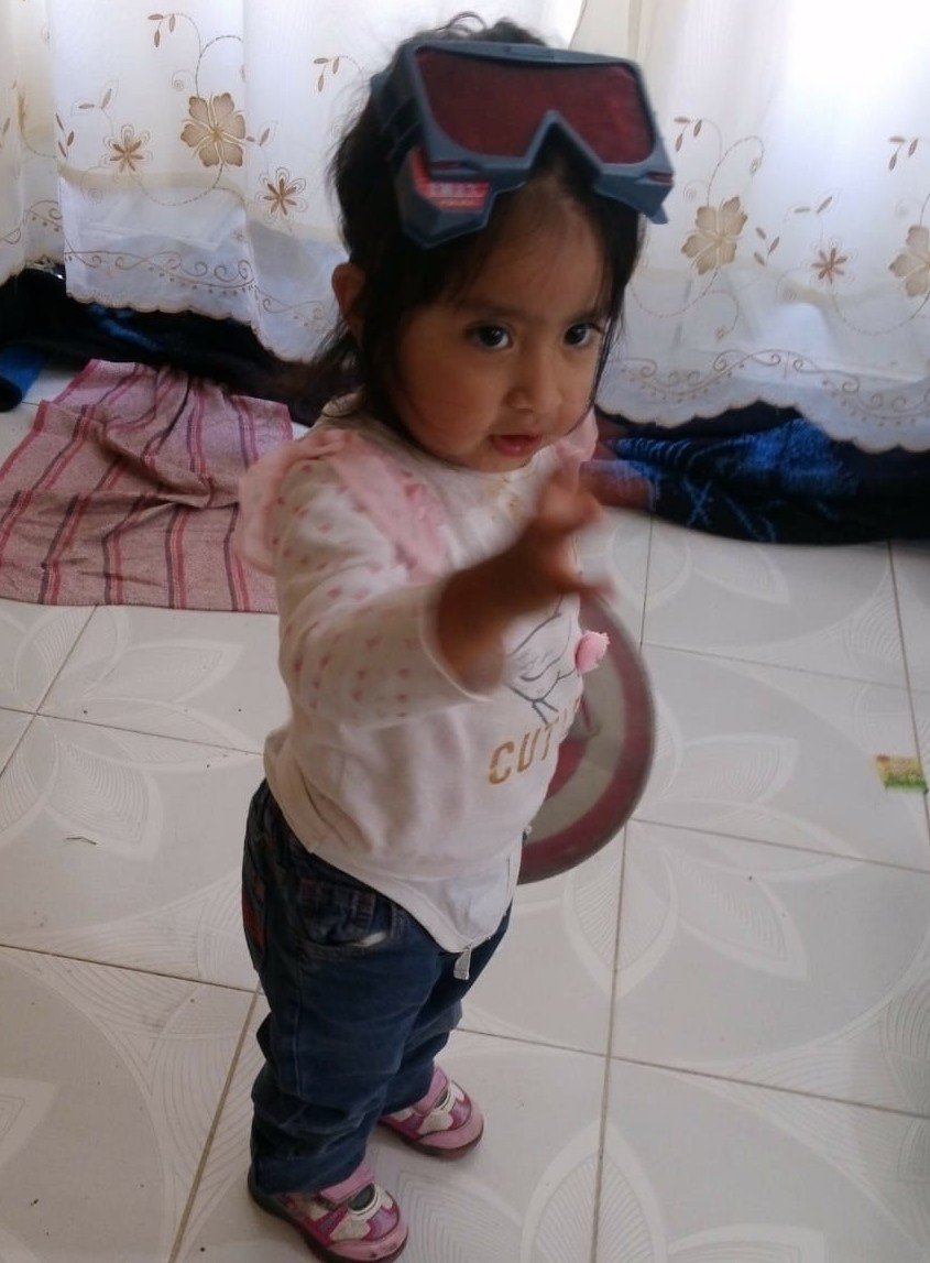 Kin0_Ce's tweet photo. Oooowww me da mucha ternura mi primita que ya esta creciendo, nooooo yo quiero que se quede bebe por siempre noooo, yo recuerdo cuando la conocí era un bebe de 2 añitosde y ahora ya entrará a la secundaria 😭😭😭😿😿 https://t.co/A8v72XDpjf