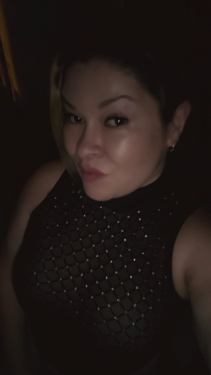 pameli84's tweet photo. Quien por lourdes para unas cervecitas?? https://t.co/I7FW1F46ZM