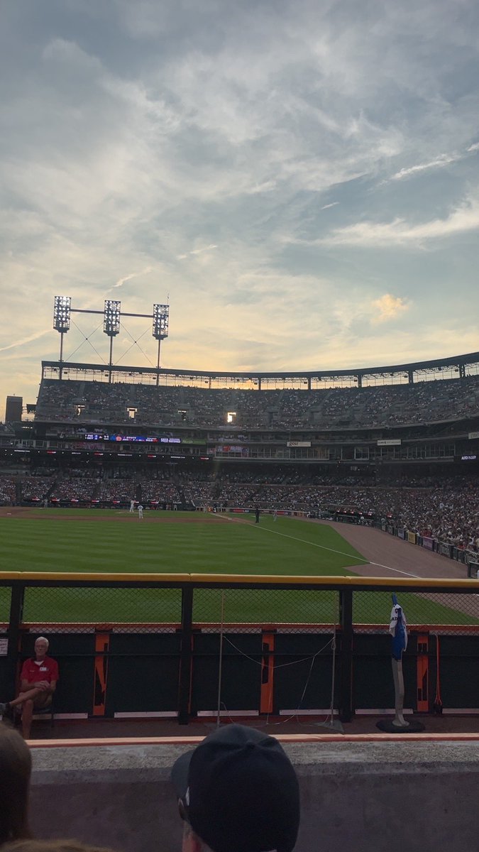 YearOfTheDoc's tweet photo. @dclynick66 Good eats out here in left! I had the green dot stables slider bundle and a classic pretzel tonight. https://t.co/Er0AxN1M5N