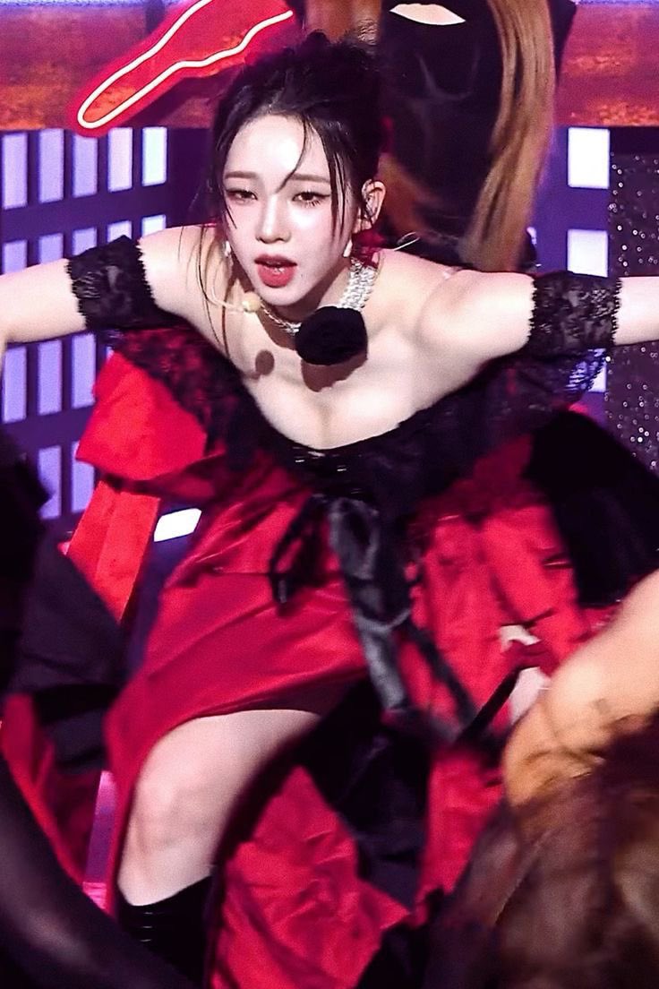 cry__0273's tweet photo. 가슴이랑 엉덩이 좆나 꼴려..💦 벌써 구닝 ..224시간 채워졌어..💦 방해해봐 ..💦💗
#구닝 #연능 #연예인능욕  #야상극 #멤놀 #맘눌 #맘눌뎀 #맘눌떡 https://t.co/GlsDdkeRVO