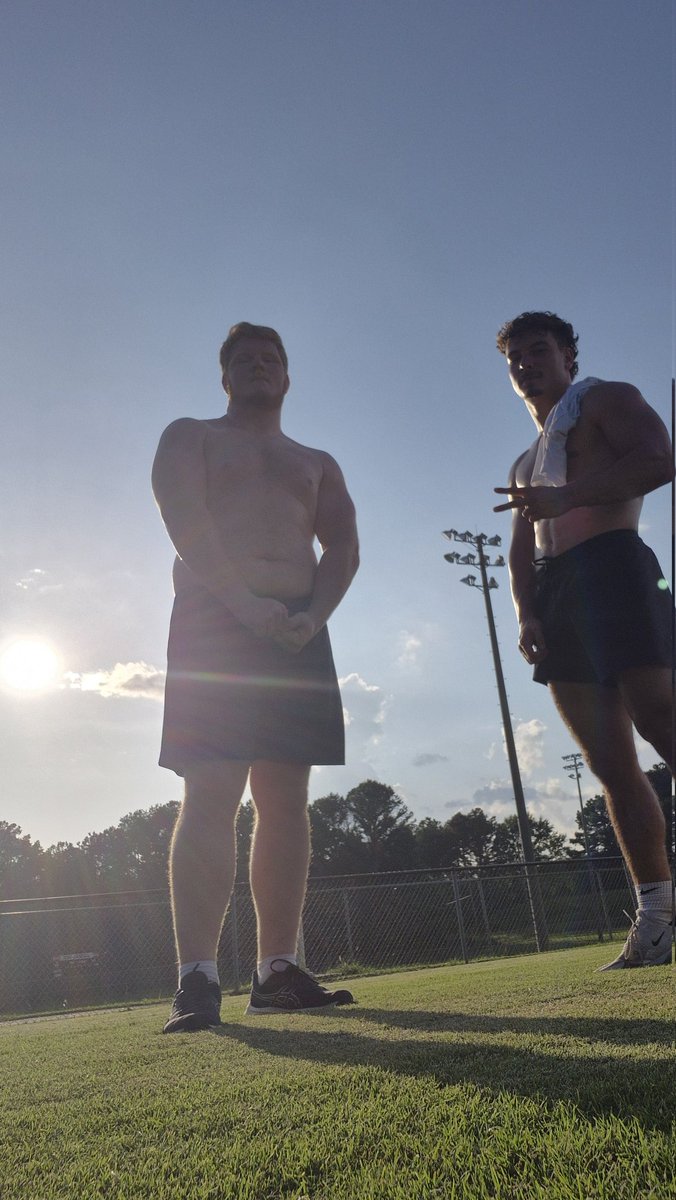ZaneZRRobinson's tweet photo. Weekend work with @_GraysonS_ 💪
41 days to week 1⏳️⏳️⏳️
Dora WILL make some noise this year... be ready.

@DoraFootball25 @gregpatterson51 @CoachByram66 @HallTechSports1 @AL_Recruiting @Alabama_Varsity @PrepRedzoneAL @The304Scout @247recruiting @Andrew_Ivins @sixstarfootball