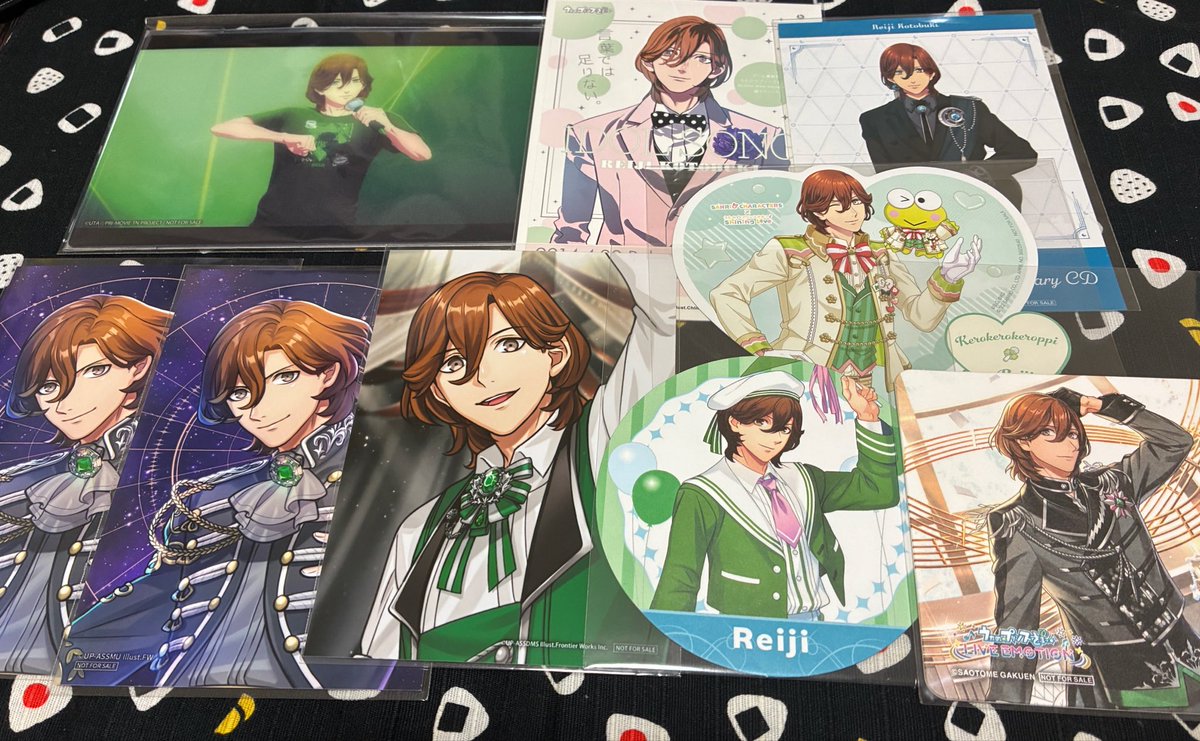 micangoods's tweet photo. 【譲渡】特典など
《譲》画像
《求》各300円+送料 or 固定参照
FF外の方はプロカのご確認お願いします。
郵送は2点〜。確認したいことなどありましたらリプライお願いします！ https://t.co/YgbrteM4MV