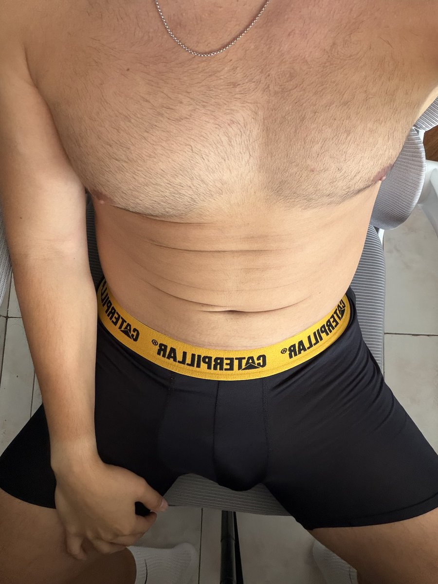 PapiChuloSecret's tweet photo. Te vas a sentar si o no? https://t.co/1DfOleW0U8 https://t.co/T5IZ5ZKSQV