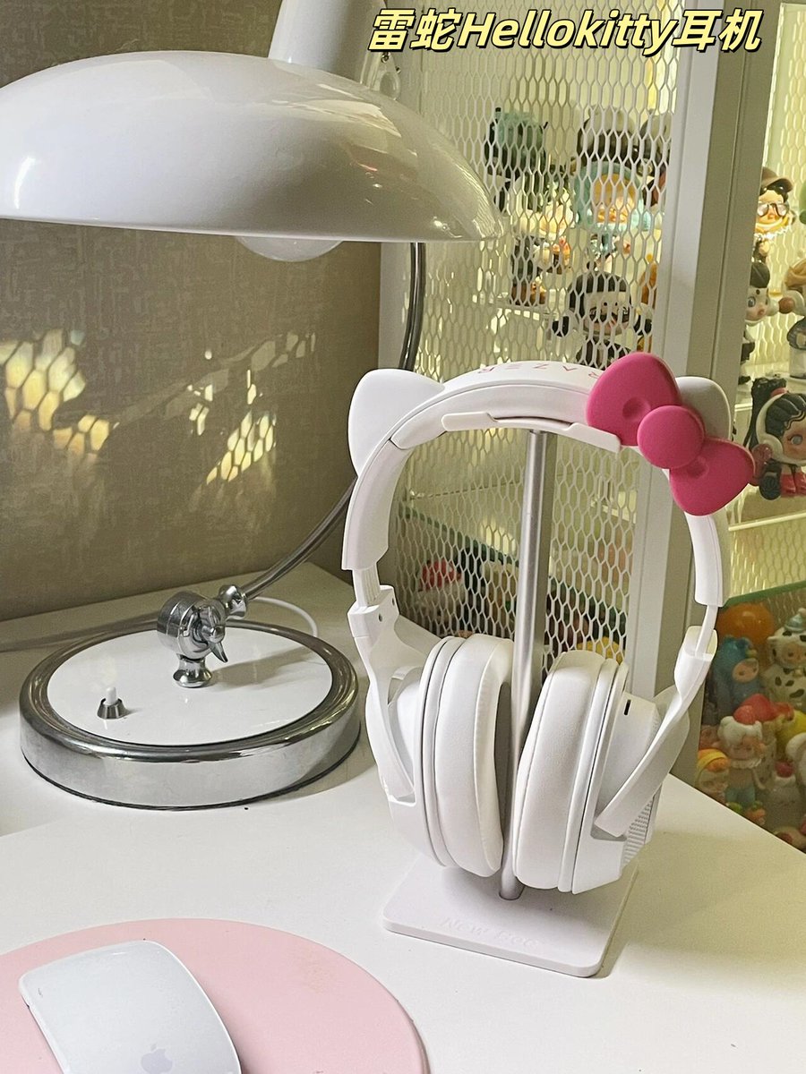 JanBrucksch's tweet photo. Just found the perfect late-night playlist—chill lo-fi beats and soft vocals turning my quiet evening into a cozy musical escape ， https://t.co/x5MCKs9IHR