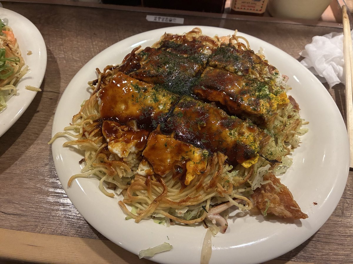 10crekun's tweet photo. 広島人が多かった～❗️❗️❗️
めっちゃ美味しかった✨✨✨ https://t.co/m259nz4nHd