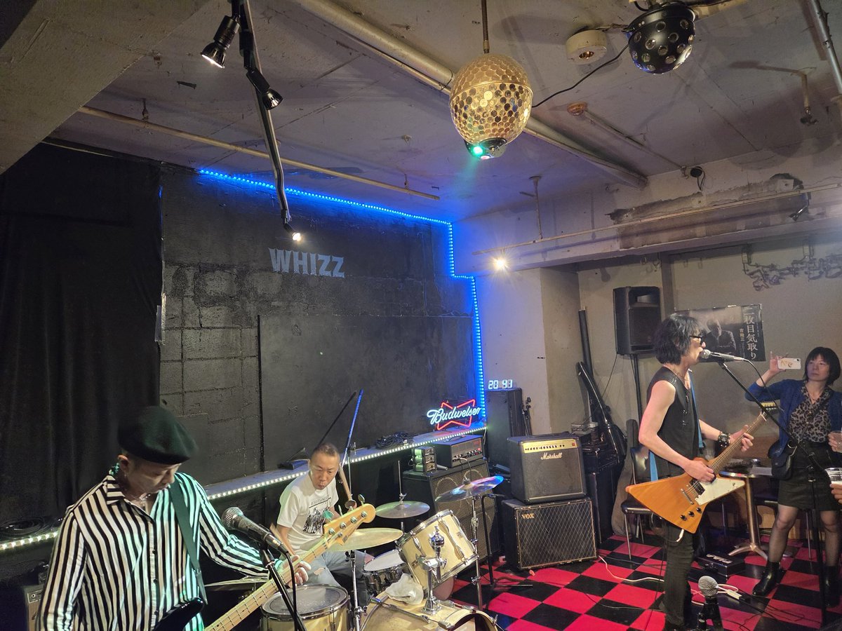 sarumnowaz's tweet photo. 昨日の新宿Underground Azzitto
その1 https://t.co/wlyNquEnIw