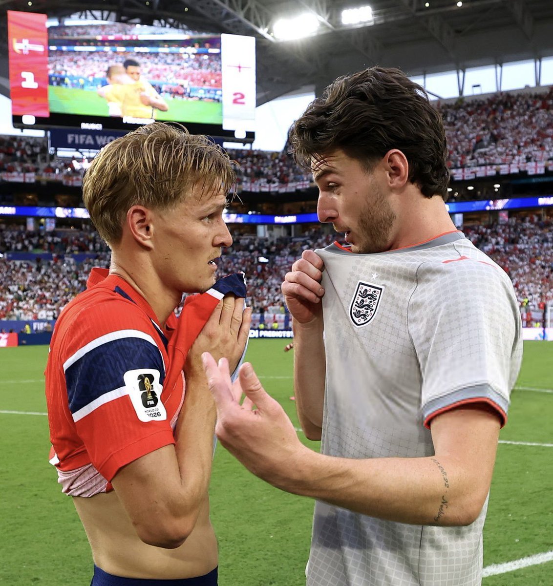 afcstuff's tweet photo. Martin Ødegaard &amp; Declan Rice share an embrace after England’s 2-1 extra-time win over Norway in the 2026 World Cup quarter-final. ❤️ https://t.co/PsnlgkJbi4