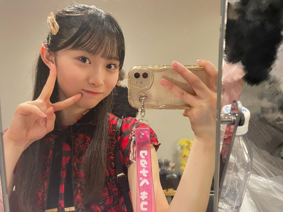 Kiko_Watanabe07's tweet photo. おはようございます🌻

#AKB19期生_ギンガムコン 2日目！
ラスト２公演、全力で楽しみましょ🪄💛 https://t.co/T6TAsBYMER