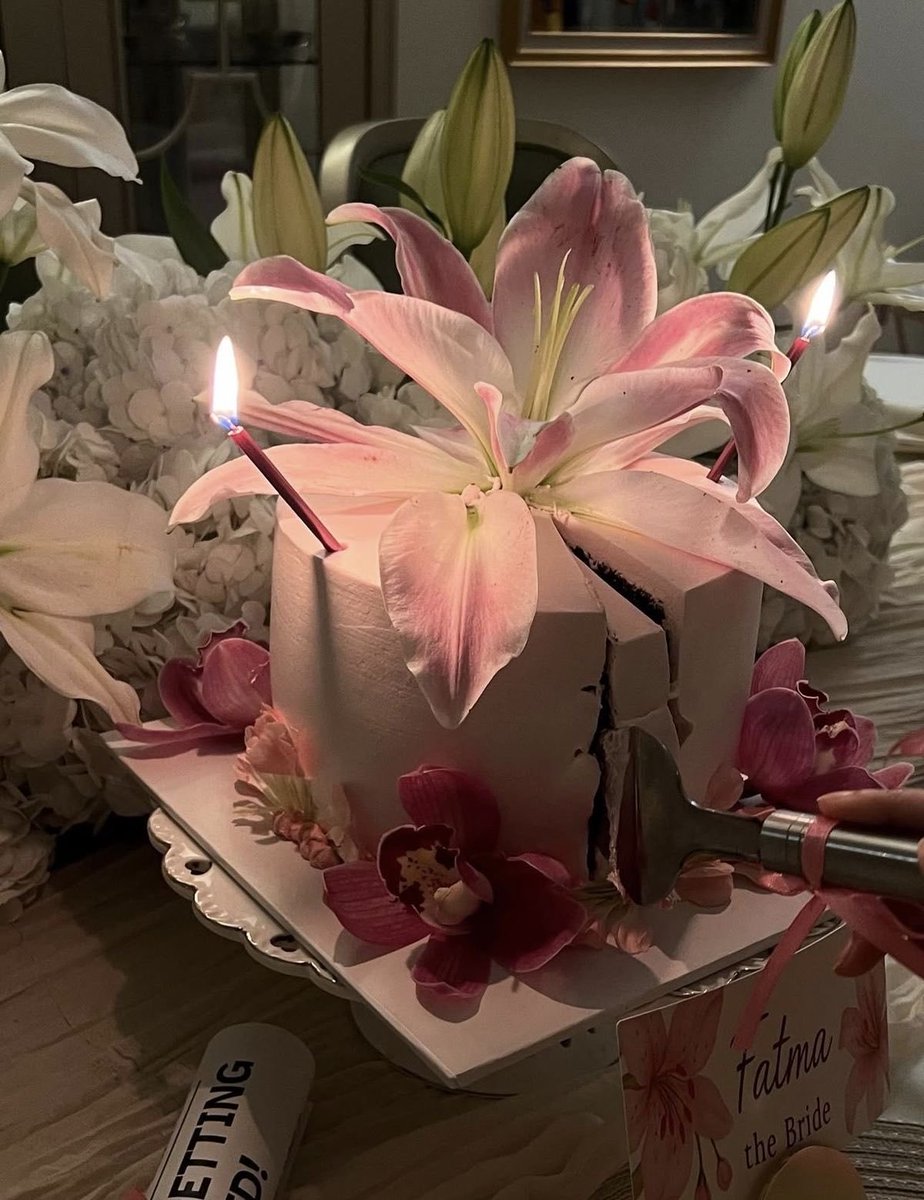 tutututututulip's tweet photo. lily cakes 🩷 https://t.co/o9JnPQ3V7W