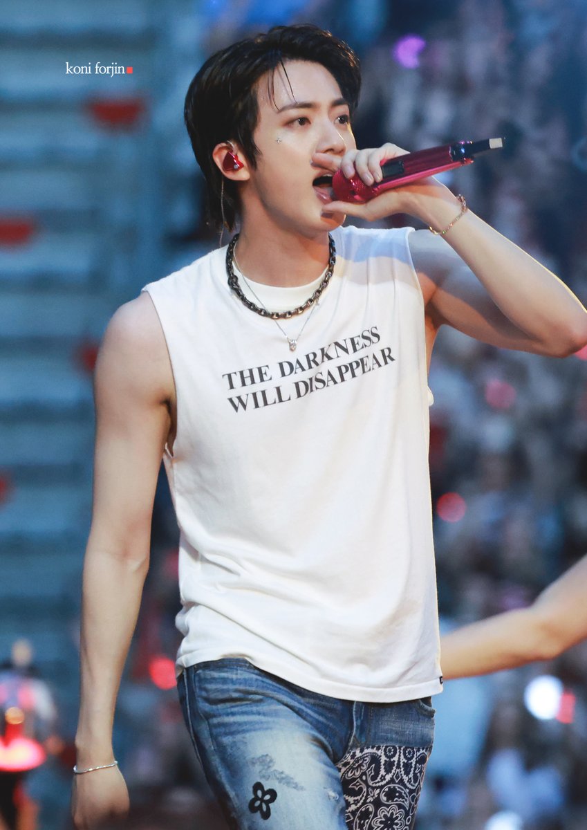 btsforever1207's tweet photo. 260711 BTS ARIRANG München HD  😘 

#BTS_WORLDTOUR_ARIRANG #방탄소년단진 #JIN #진 #BTS_ARİRANG_MUNICH https://t.co/nimWGqupJF