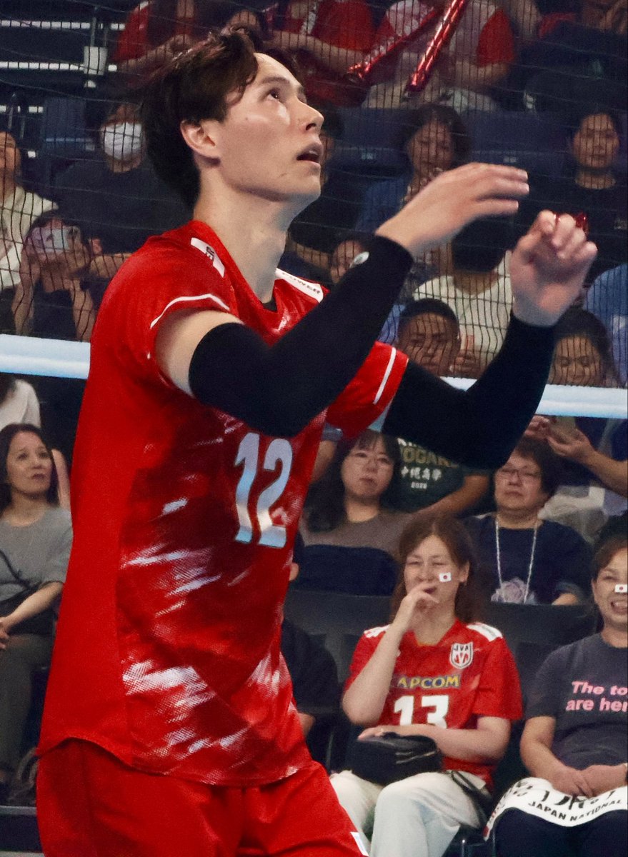 CoHicchix's tweet photo. 【2026.7.10  国際親善🆚 カナダ🇨🇦⭕️3-1
📍沖縄サントリーアリーナ】
公式練習中の藍くん💖

無事祐希さんとペッパー開始🏐😍

#髙橋藍
#takahashiran 
#日本代表
#国際親善試合
#藍くん大好き https://t.co/TtaBlfSe5t