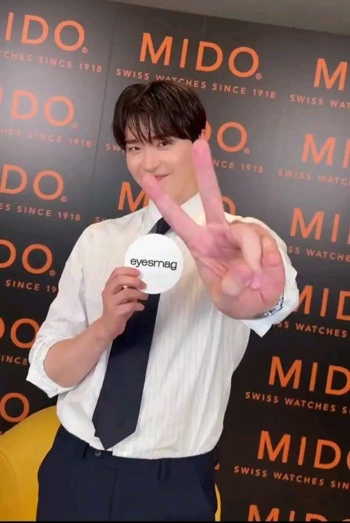 stephstanley911's tweet photo. ✌🏻
#leejongsuk https://t.co/CEis1D0ExK