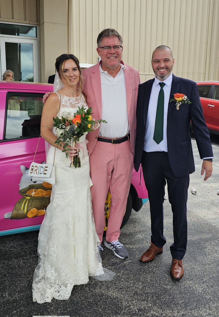 BasementRon's tweet photo. #UFDwedding 
Did YOUR Crypto Community 
Have a Marriage Today? https://t.co/K62jJMQKzx