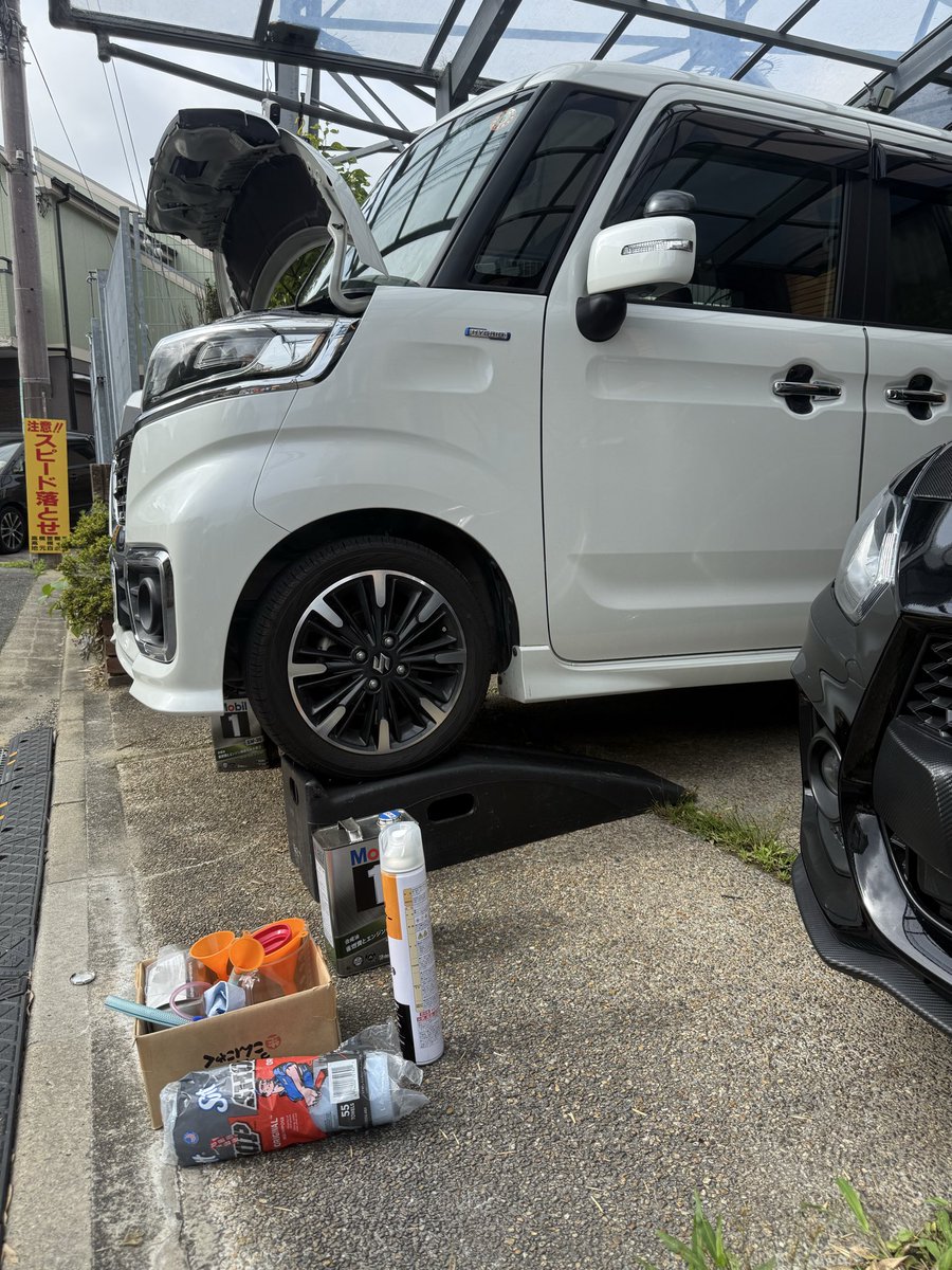 transport3333's tweet photo. オイル交換クラブ〜32回目
79,338km（3,053km）
オイル不足になってから初のホムセンのオイル
NUTECもペールで2缶確保してます

17回目までモービル 1
31回目までNUTEC interceptor https://t.co/tdW8XEpWH7