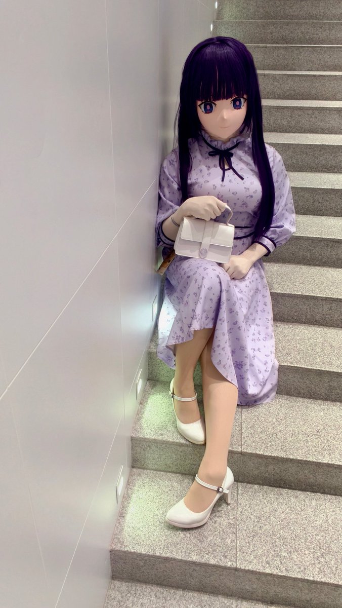 gccwccg's tweet photo. 今天星期日，我一大清早起來，又是要頂替同事上班，最近都是這樣的... 昨天辛苦了，精神仍沒有回復過來。
陸續收到昨日的返圖
圖1 @doll_weekend 合照
圖2自拍
圖3圖4 IG @null_moe
#DollWeekend
#Kigurumi #着ぐるみ #葬送的芙莉蓮 #葬送のフリーレン #Frieren #菲倫 #費倫 #フェルン #Fern https://t.co/9sJrAQZUQS