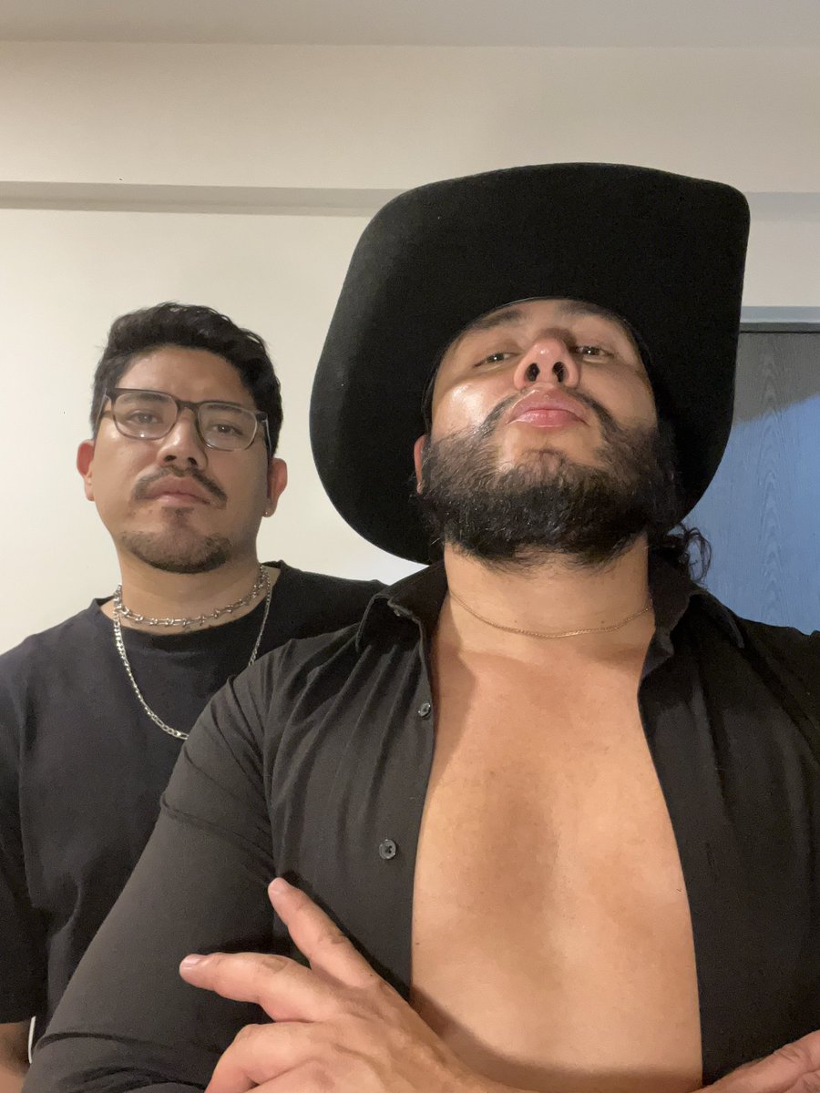 henry_henbruk's tweet photo. Nueva collab con este guapísimo de @CDXMJ1 , el domingo se estrena 🥵 https://t.co/TpDgyiNdbm