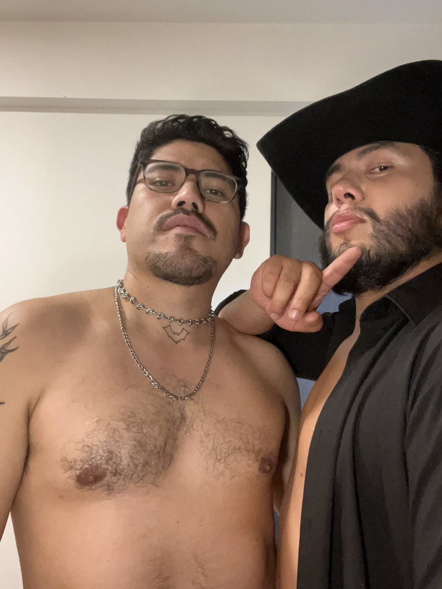 henry_henbruk's tweet photo. Nueva collab con este guapísimo de @CDXMJ1 , el domingo se estrena 🥵 https://t.co/TpDgyiNdbm