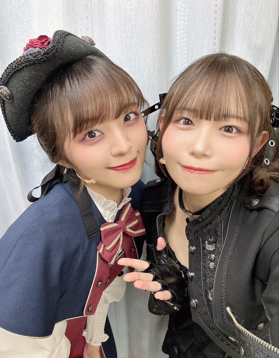 kohinatamika's tweet photo. #女王ステ 大千秋楽日〜！！🌹

昨日千秋楽を迎えた
Coffin クララ役 佐當友莉亜さん🫶

お稽古の時ご飯に行けたことも、また同じ板の上に立てた事も全部嬉しかった😭✨
さとゆりさんの演技、細かい表情や表現力に本当に圧倒されていて毎回裏から見つめていました👀
いつも高みを目指し続けているさとゆりさんを尊敬しております！！✨