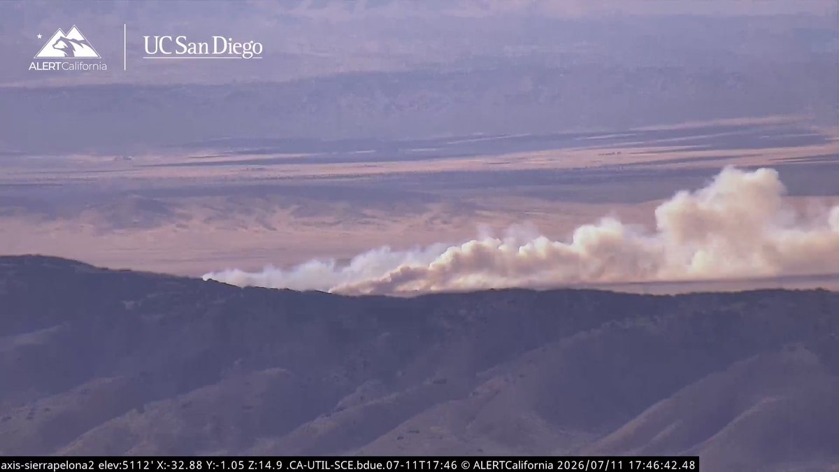 ImIntoFires's tweet photo. Helicopters-Copters 21 & 19.Helitankers 55 & 47.
Air Tankers-76,78,210
Units requesting a priority drop for a crew thatโs stuck in the path of the fire.Unable to reach copters. #JunoFire https://t.co/SB6I5eZvrH