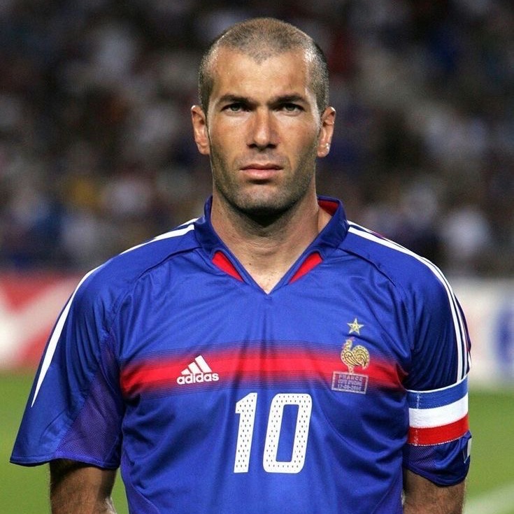 MadridXtra's tweet photo. 🚨 BREAKING: Jude Bellingham has now scored MORE World Cup goals than ZINEDINE ZIDANE. https://t.co/2SDrNimrD6