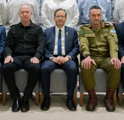 BergVVMerck's tweet photo. @LauraLoomer @Isaac_Herzog The Israeli Left was complicit with Hamas, Qatar and Iran in the October 7th massacre. I can assure you of that.
@yoavgallant
@Isaac_Herzog
#LtGenHerziHalevi 
#October7massacre https://t.co/XnPA1pnwiU