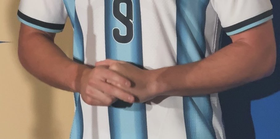 SchneiderARG's tweet photo. Oficialmente NERVIOSO https://t.co/0ZvhFtOXyb