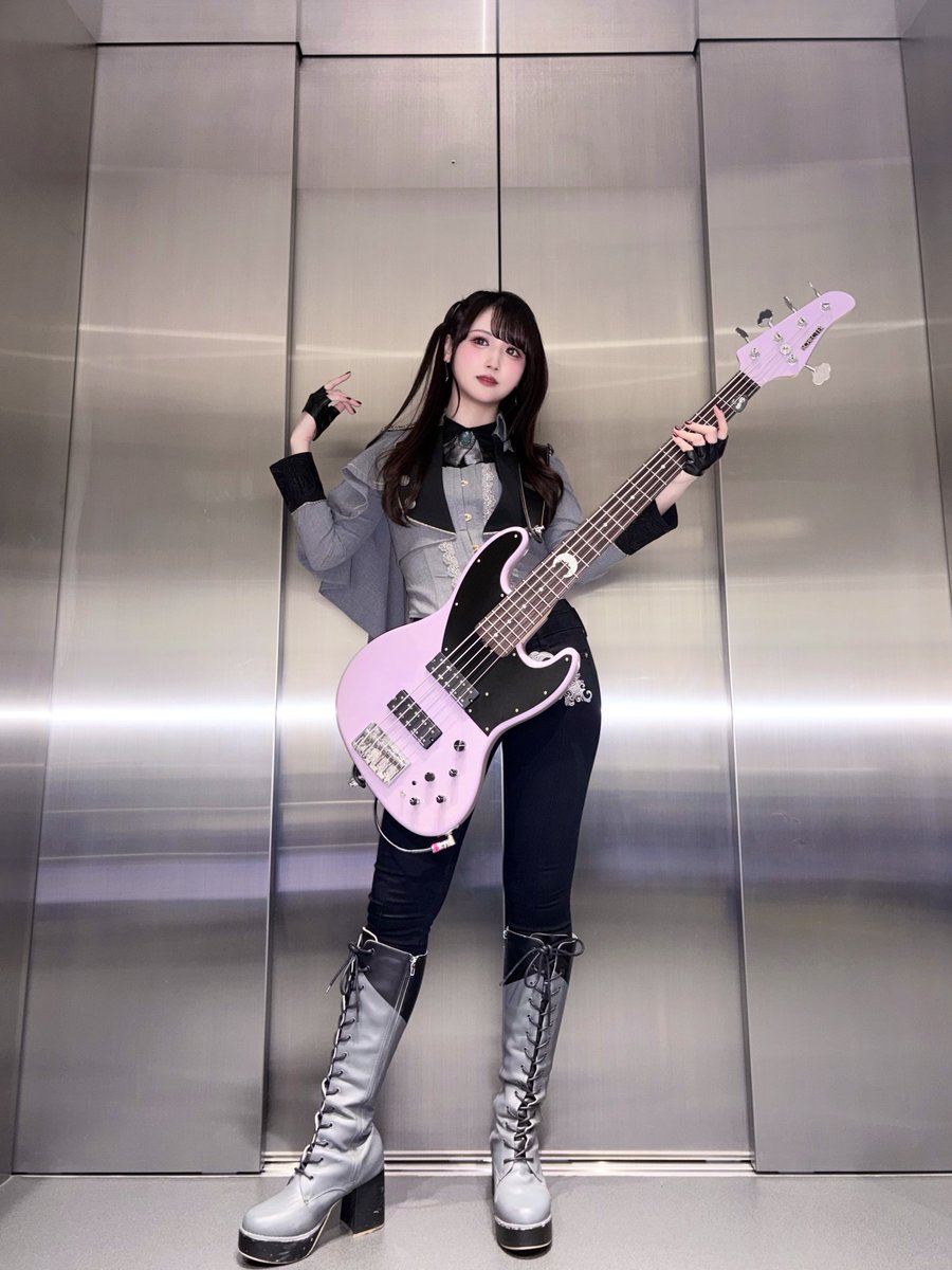 okada_mei0519's tweet photo. おはようございます☪️🐺🎸✟·̩͙

#BEAT_AX_SUMMER
#バンドリ #AveMujica https://t.co/TzlaJIHRDH