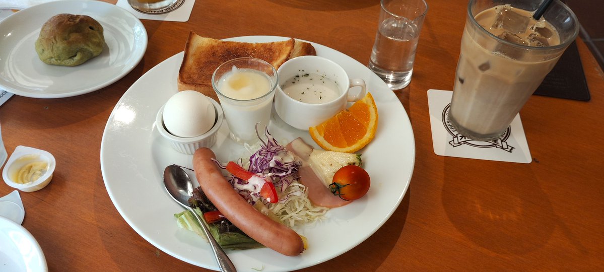 beginner_anisei's tweet photo. もう、暑くて昼間は走れる気がしません笑
朝に走っても、帰ってくる頃には暑くて
汗だくで帰宅🤣

んで、さっきホイールに錆を発見しちゃったから、磨こう… https://t.co/ZwrVLu40VS
